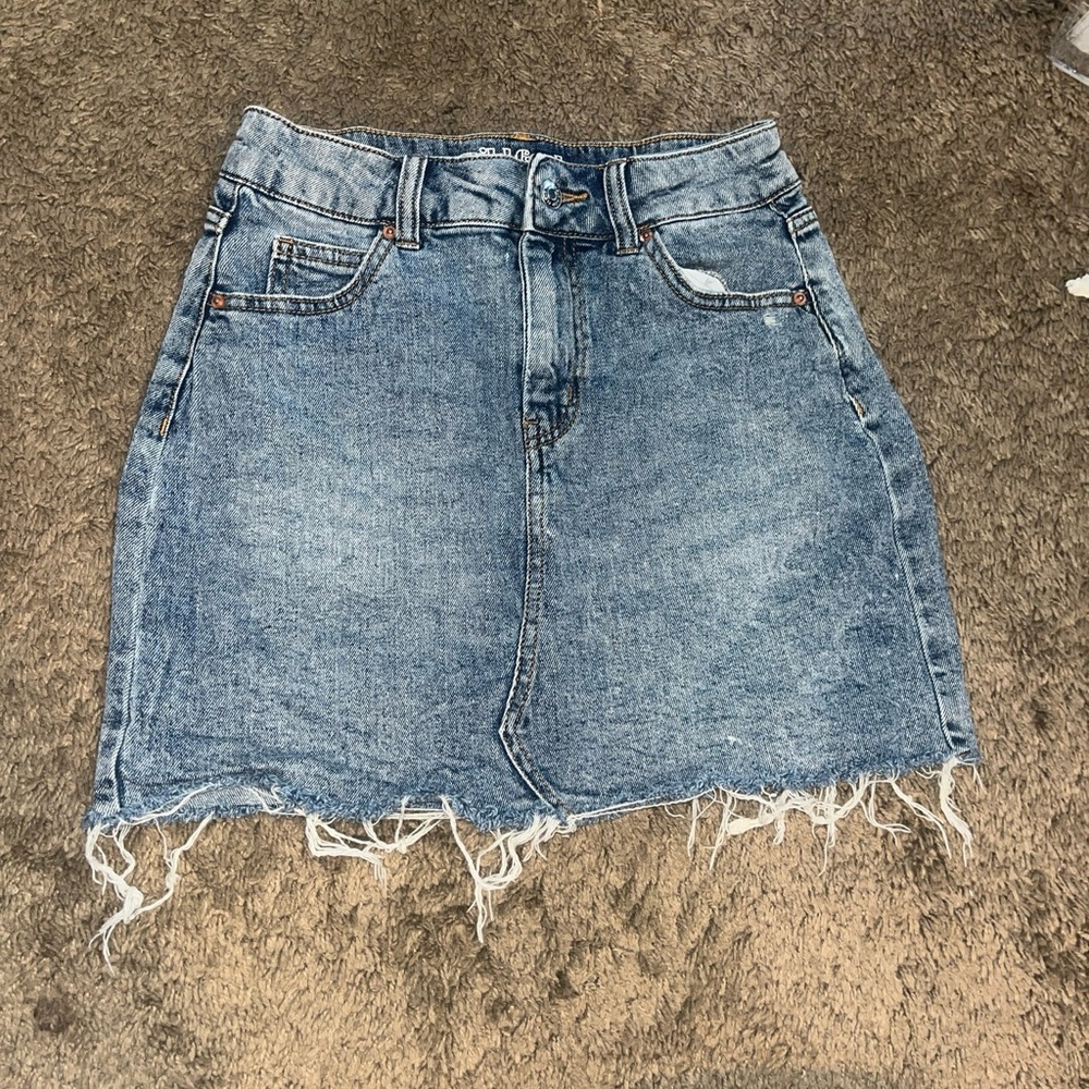 Size 4 wild fable denim skirt